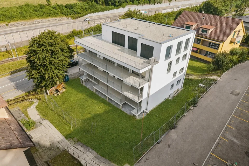 Magnifique appartement de 3.5 pièces avec spacieuse terrasse ensoleill