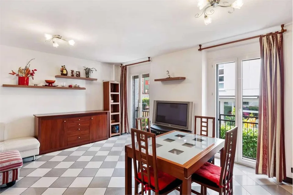 Bellissimo Appartamento Duplex  3.5 a Chiasso