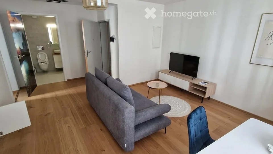 2.5-Zimmer, rennovierte Altbau Wohnung
