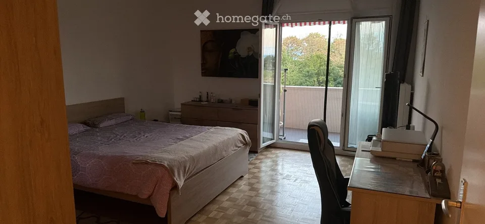 Vier-Zimmer-Wohnung zur Miete in Neuchâtel