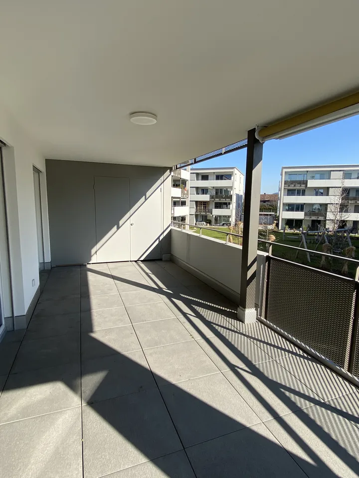Moderne 4.5-Zimmer-Wohnung in zentraler grüner Lage