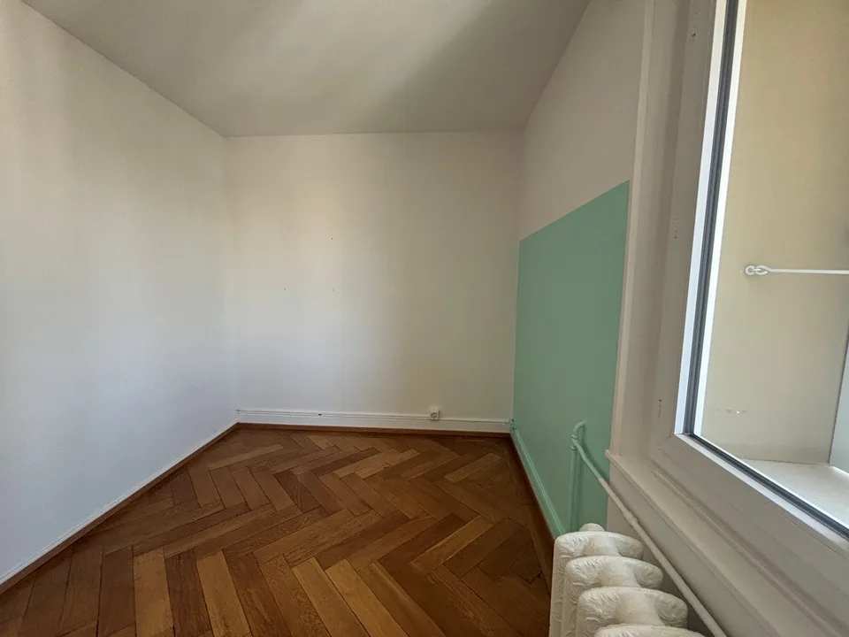 Apartment with 3.5 rooms and lake view