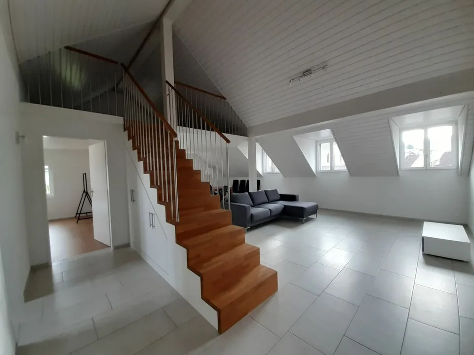2 1/2 room attic apartment with gallery
