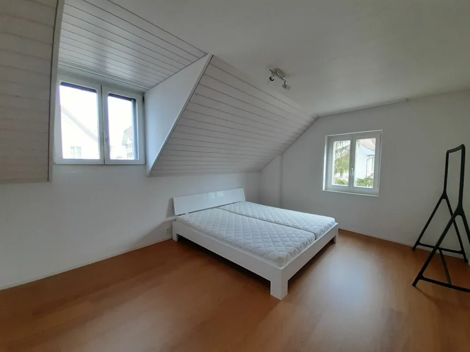 2 1/2 room attic apartment with gallery