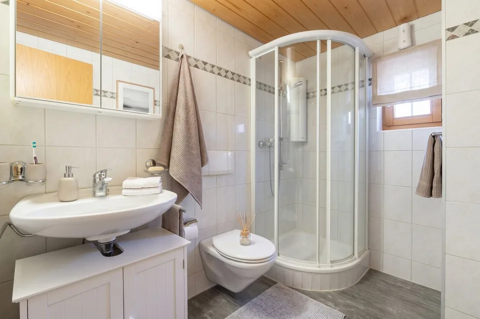 Family idyll with Alpine panorama and plenty of space to live