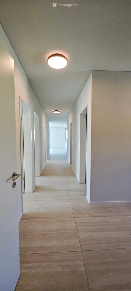 Erstvermietung von grosszügigen 4.5-Zimmerwohnung an aussichtsreicher Lage, Schwarzenberg LU