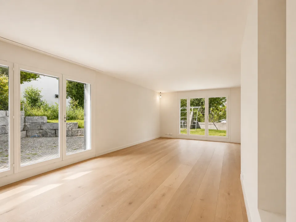 Spacious garden apartment with potential - Design your new home according to your wishes