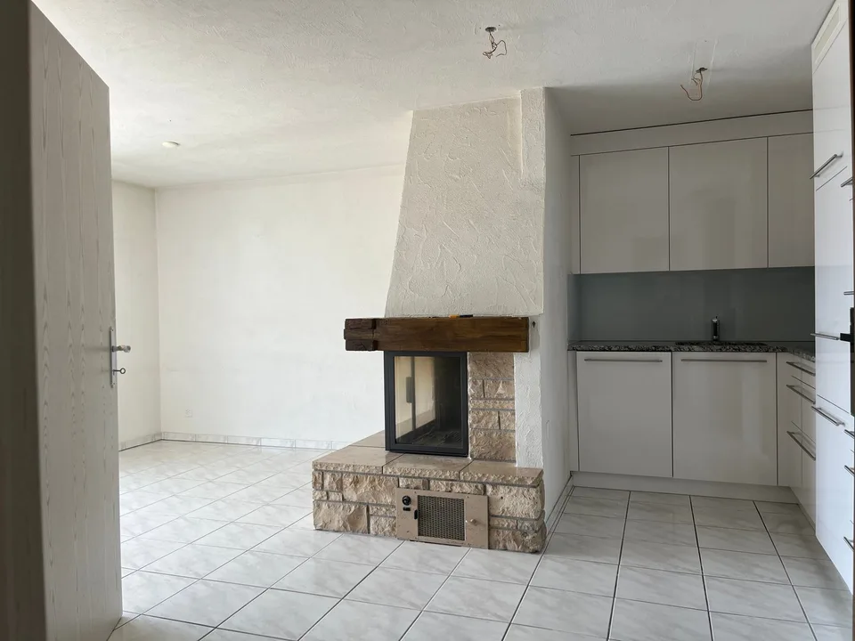 2.5-room apartment with mountain panorama in Falera (second home)