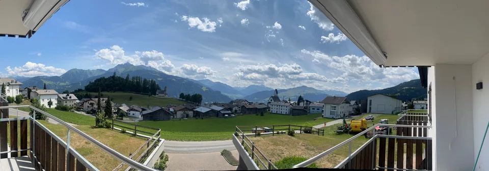 2.5-room apartment with mountain panorama in Falera (second home)