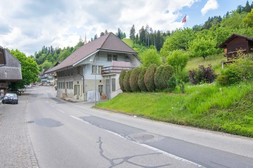 CHF 46'321 rental income potential p.a. | 4 units | Development potential The ideal entry into the world of rental properties!