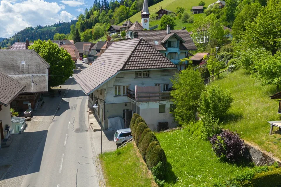 CHF 46'321 rental income potential p.a. | 4 units | Development potential The ideal entry into the world of rental properties!