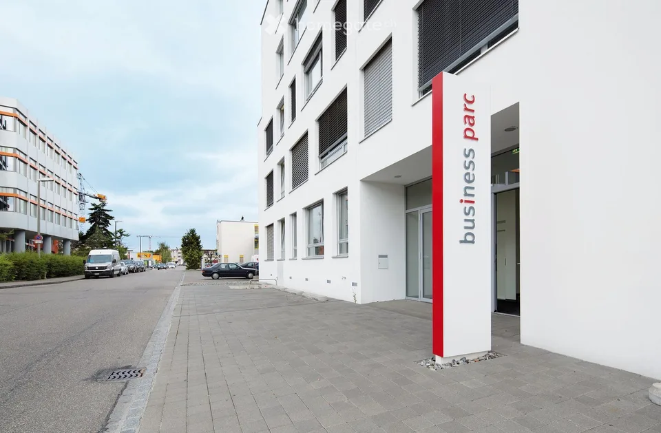 Ready-to-occupy office spaces for young entrepreneurs from 15m2