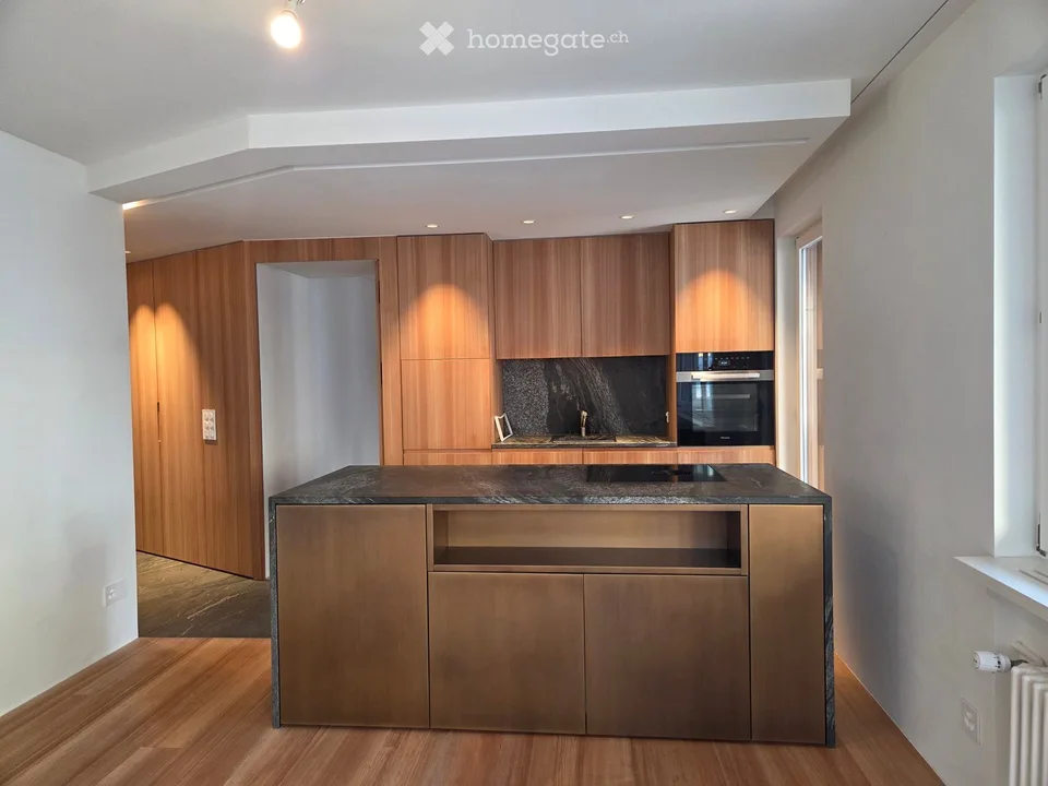 Neu renovierte 3.5-Zimmer-Wohnung an der Via Maistra – Mitten im Herzen von St. Moritz - Dorf