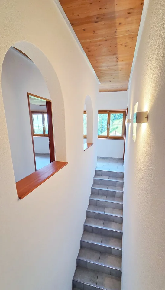 Casa unifamiliare nuova e indipendente in una posizione con vista imprenabile e grande tetto