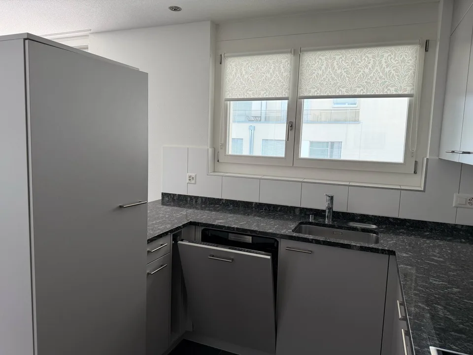 Appartamento 3.5 locali luminoso, 95 m², in posizione centrale a Steffisburg – foto 8 di 13
