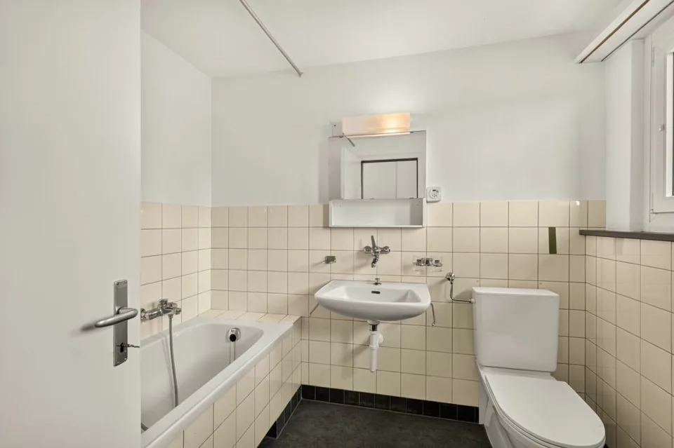 Charming semi-detached house in a quiet location with a far-reaching view