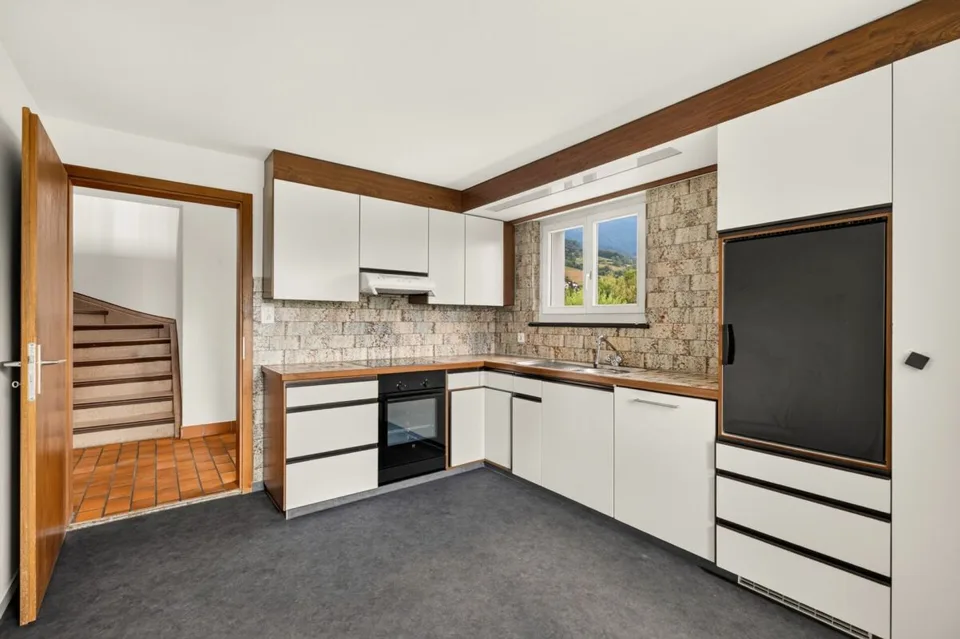 Charming semi-detached house in a quiet location with a far-reaching view
