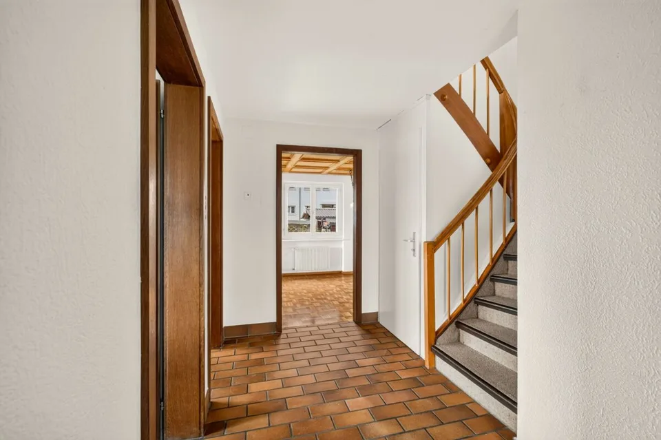 Charming semi-detached house in a quiet location with a far-reaching view