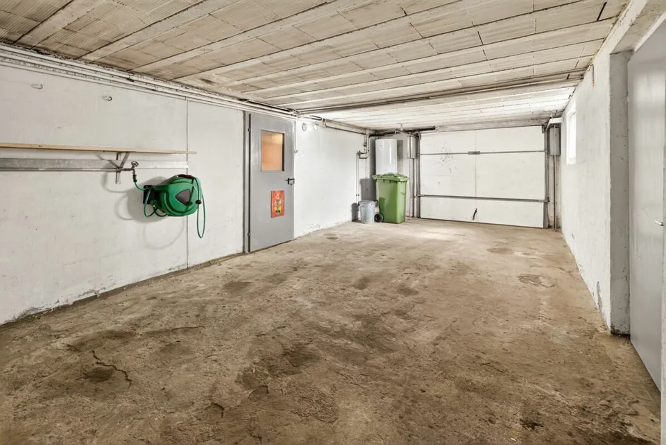 Charming semi-detached house in a quiet location with a far-reaching view