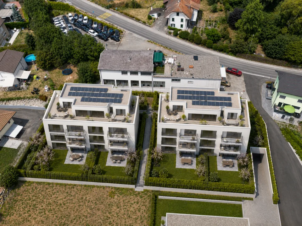 Mehrfamilienhaus mit Bauland an attraktiver Lage