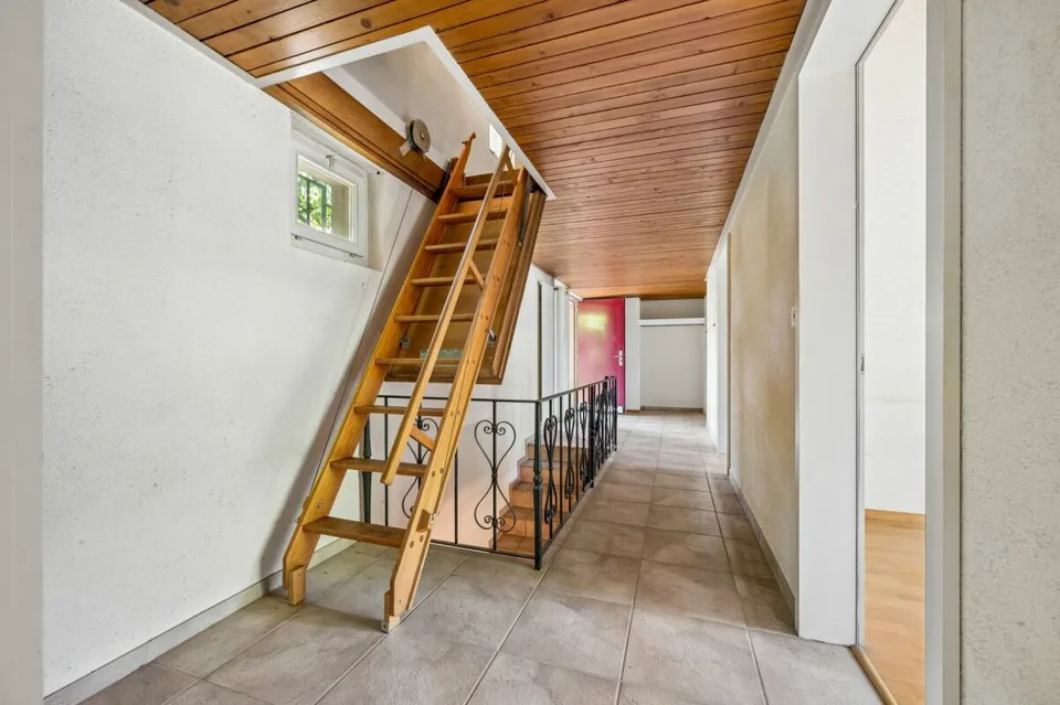 Grosszügiges 4.5-Zimmer-Einfamilienhaus mit Potenzial – Foto 10 von 13