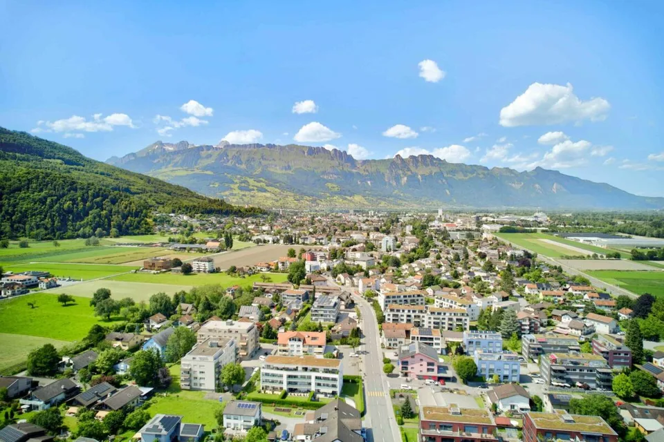 Partie de maison attractive avec deux unités de logement et usage polyvalent