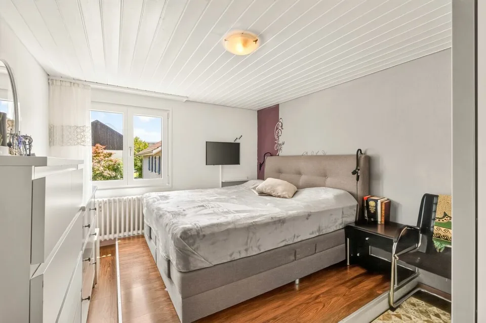 Partie de maison attractive avec deux unités de logement et usage polyvalent