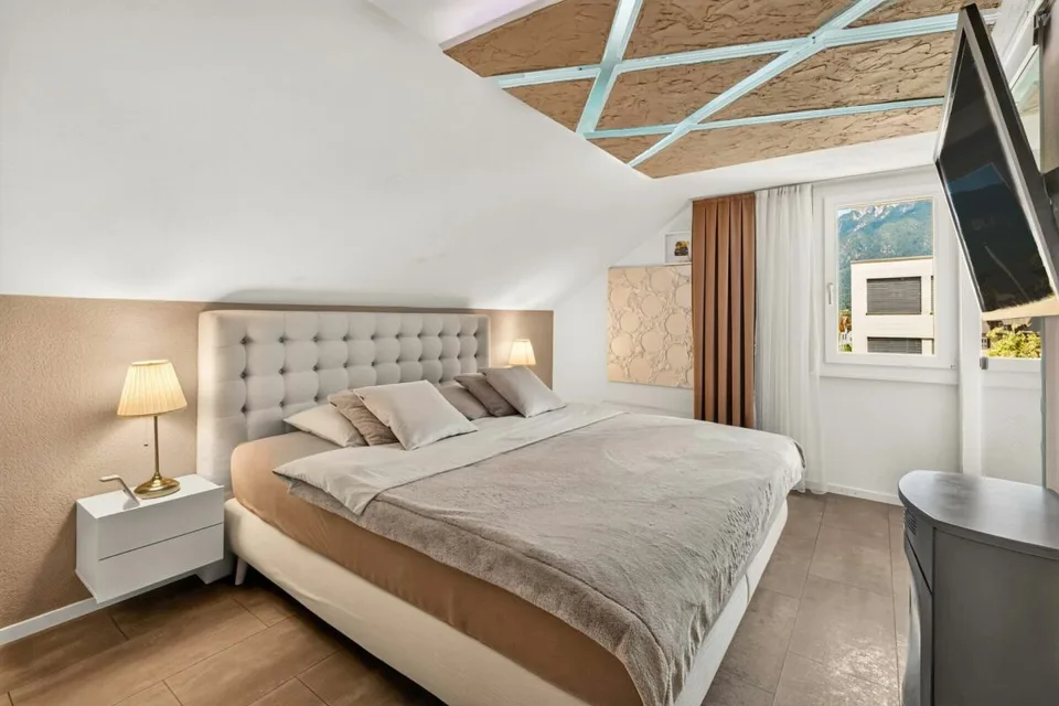 Partie de maison attractive avec deux unités de logement et usage polyvalent