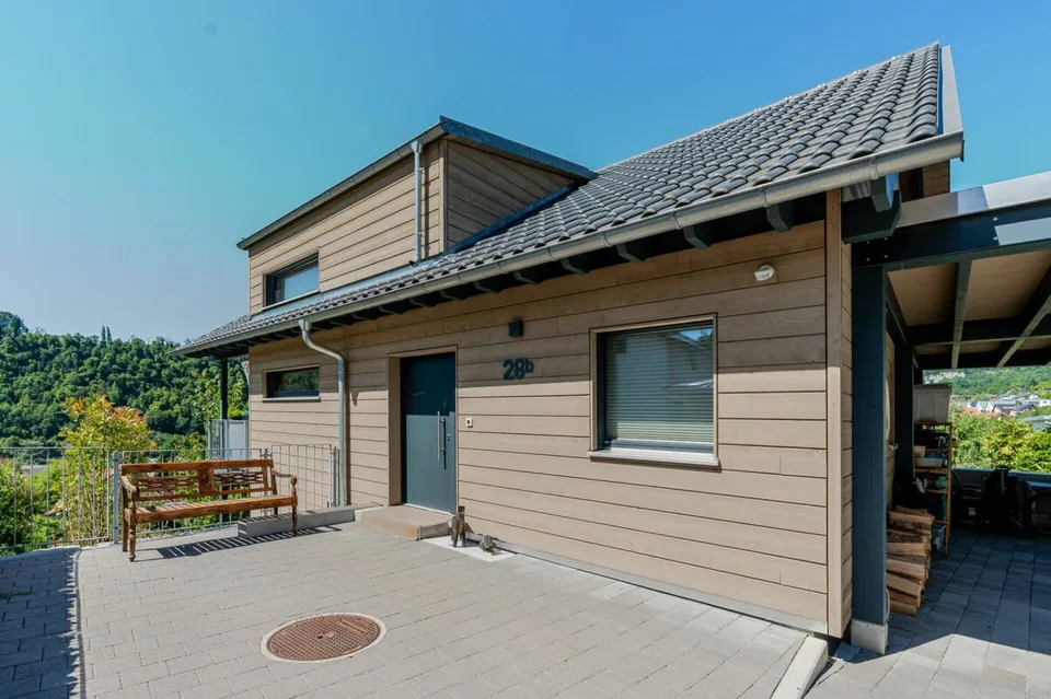 Ecologico e senza radiazioni: vita naturale in una casa unifamiliare di 5 locali con carport