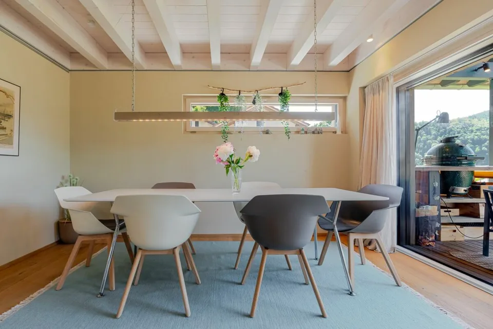Ecologico e senza radiazioni: vita naturale in una casa unifamiliare di 5 locali con carport