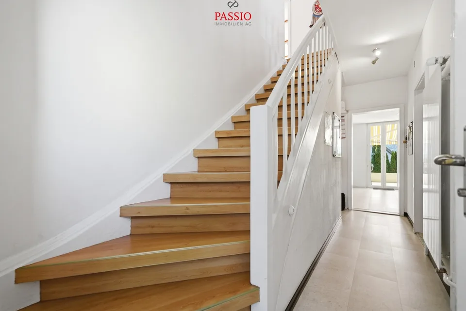 Spacious home with garden paradise and plenty of space