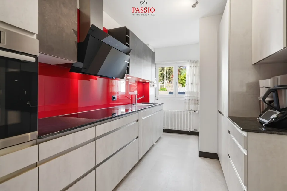 Spacious home with garden paradise and plenty of space