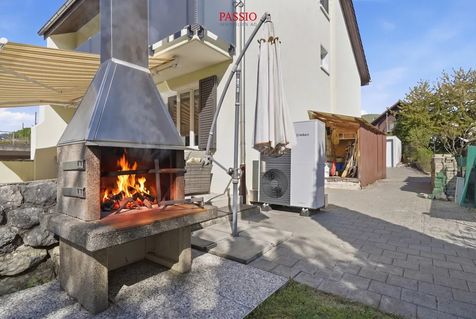 Spacious home with garden paradise and plenty of space