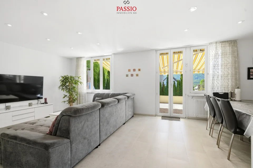 Spacious home with garden paradise and plenty of space