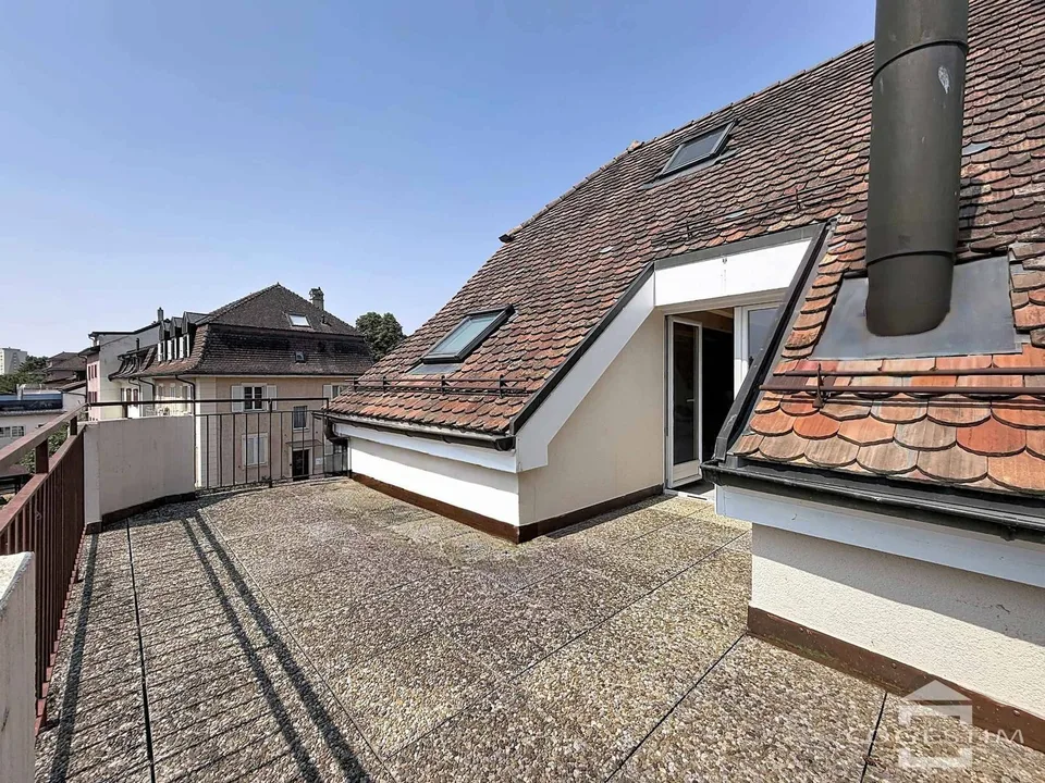 Attico in duplex con terrazza e balcone