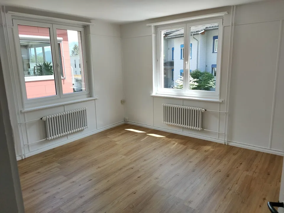 Gemütliche 2.5-Zimmer-Wohnung in Niederurnen