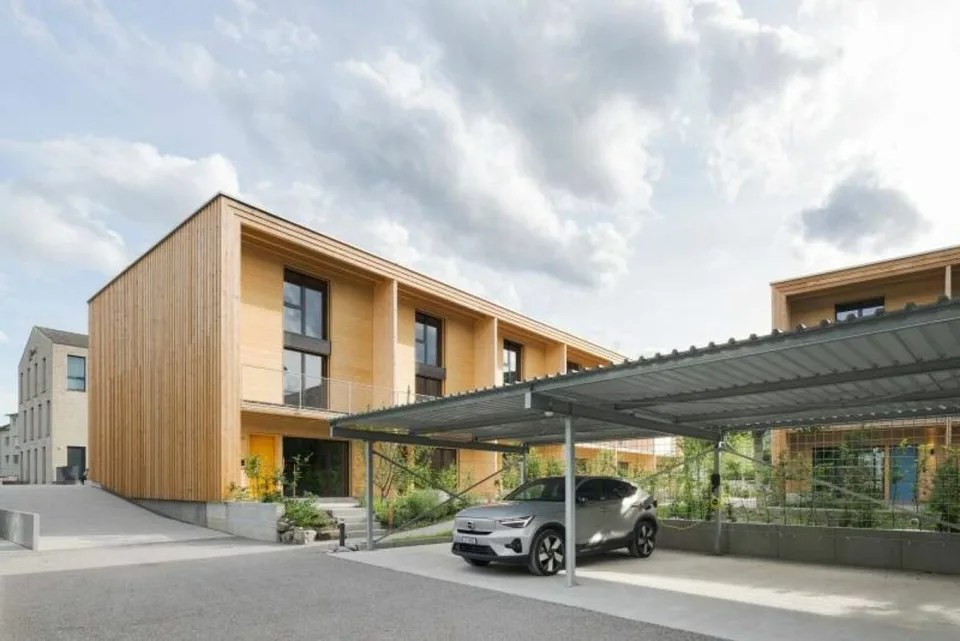 Moderne 6-Zimmer-Reiheneinfamilienhäuser mit stilvoller Galerie (Erstvermietung)
