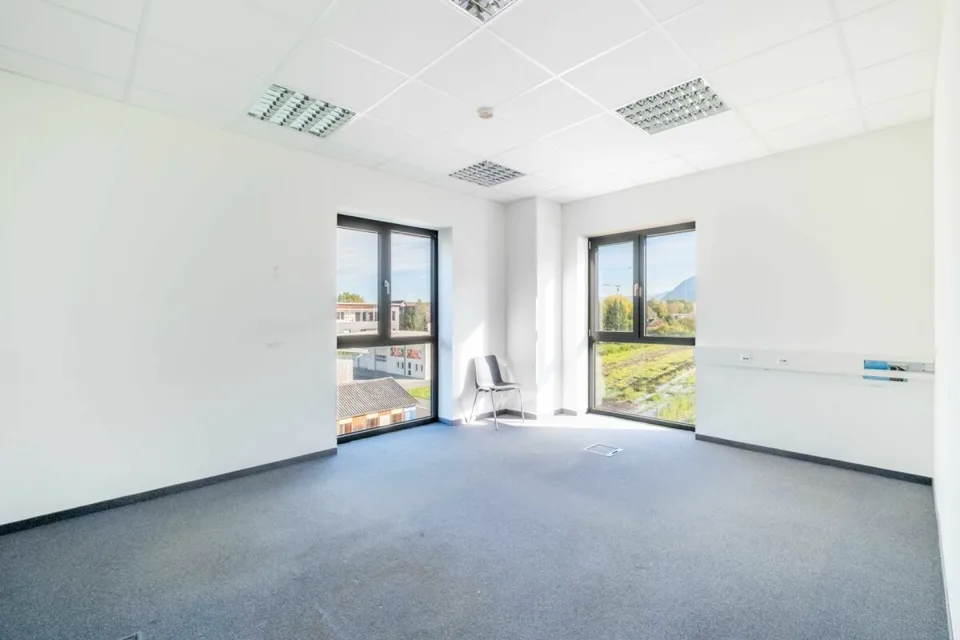 Locaux de bureau attractifs à partir de 250 m2 - lumineux, modernes et centraux