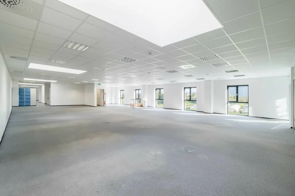 Locaux de bureau attractifs à partir de 250 m2 - lumineux, modernes et centraux