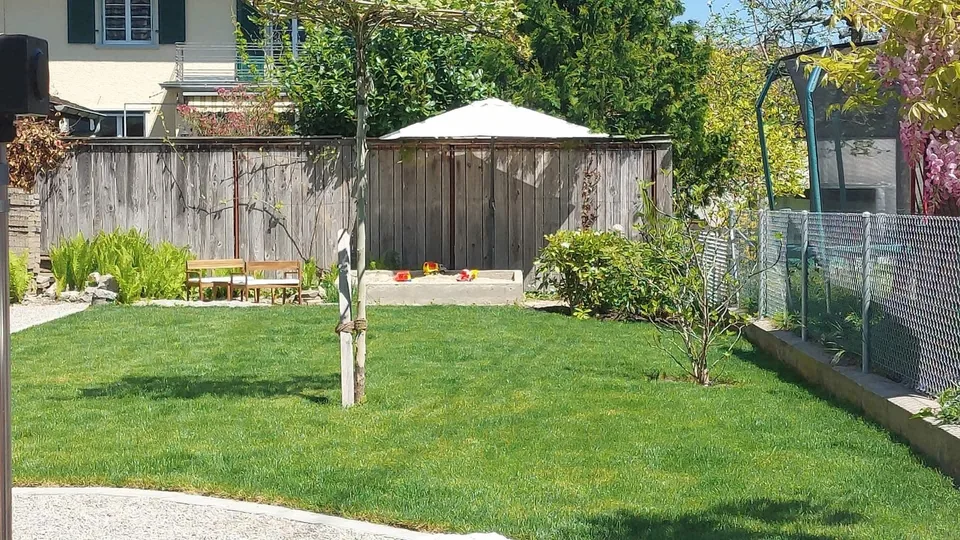 Casa unifamiliare di 5 locali con grande giardino a Kirchberg