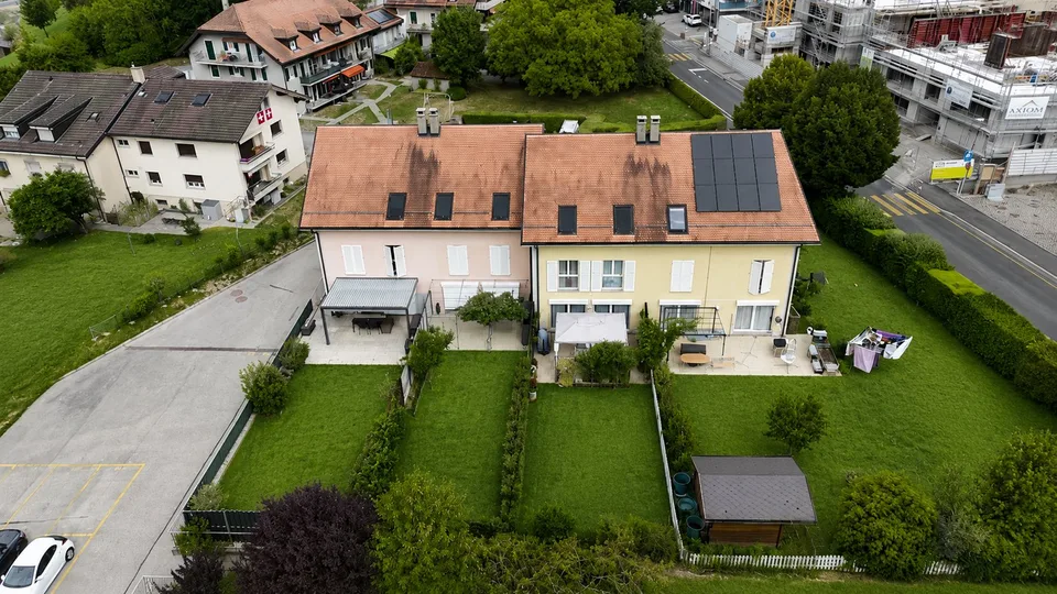 Villa familiale de 6.5 pièces avec jardin et deux terrasses à Echallens