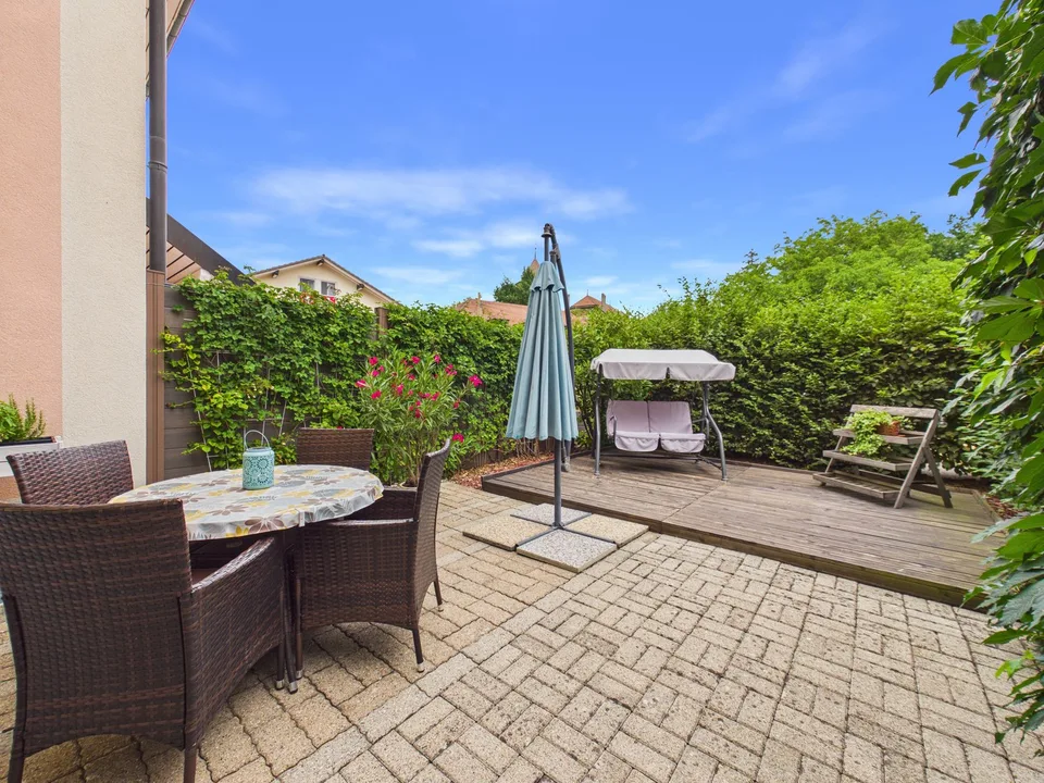 Villa familiale de 6.5 pièces avec jardin et deux terrasses à Echallens