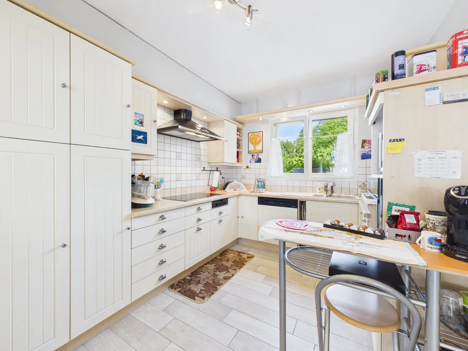 Villa familiale de 6.5 pièces avec jardin et deux terrasses à Echallens