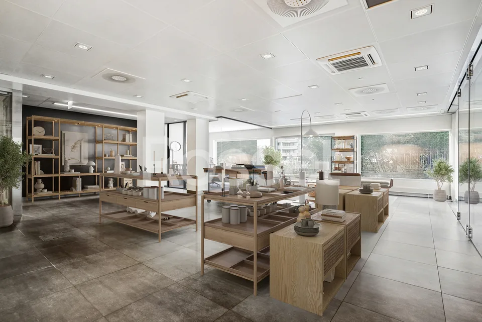 Arcade d'env. 153m² au rez-de-chaussée avec 121 m² au rez-inférieur