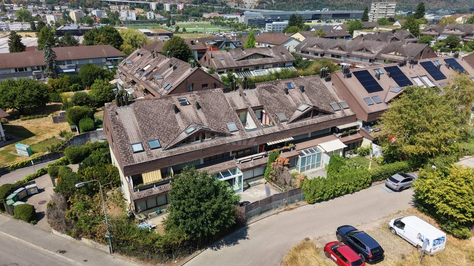 Bel appartement avec balcon dans un quartier calme