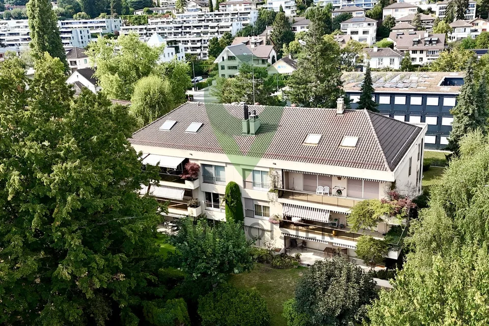 Propriété d'exception au coeur de Pully, sublimée par un beau jardin