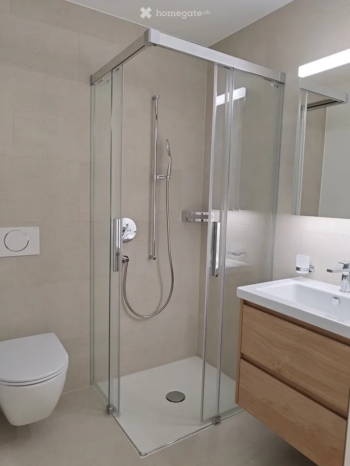 Bright and spacious 3.5-room apartment near the lake, Stansstad