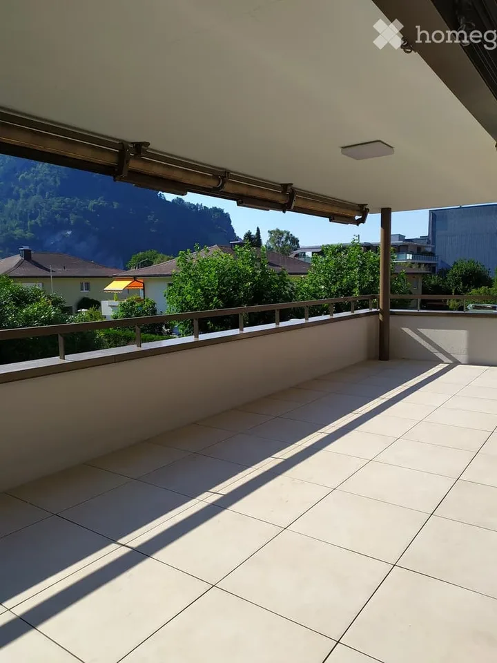 Bright and spacious 3.5-room apartment near the lake, Stansstad
