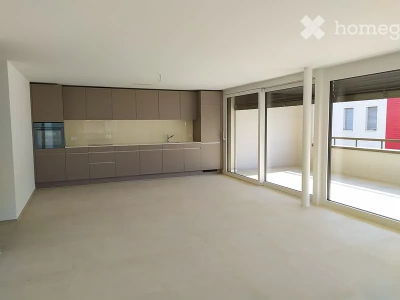 Bright and spacious 3.5-room apartment near the lake, Stansstad