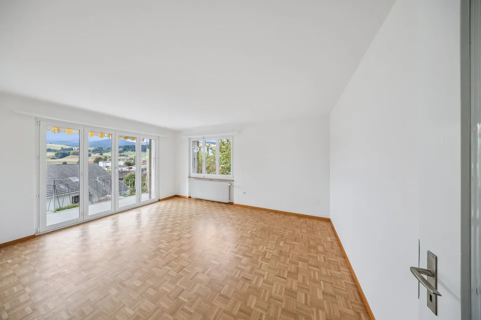 Renovierte Wohnung in Riggi mit fantastischer Aussicht